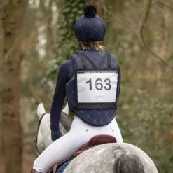 QHP Porte-dossard avec zip> Dossards D'Équitation