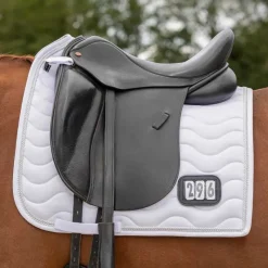 QHP Tapis de selle Numéro><noscript><img data-lazyloaded=