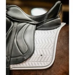 QHP Tapis de selle Sennah><noscript><img data-lazyloaded=
